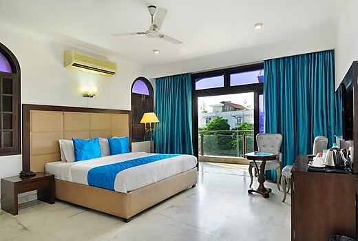 Hotel Aashiyana By Yaara Hotels