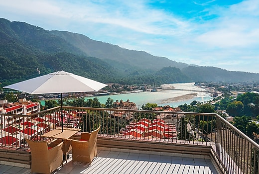 Golden Healing Journeys Homestay | Private Rooms in 4 BHK Apartment