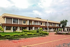 Metro Hotel & Resort, Lalitpur