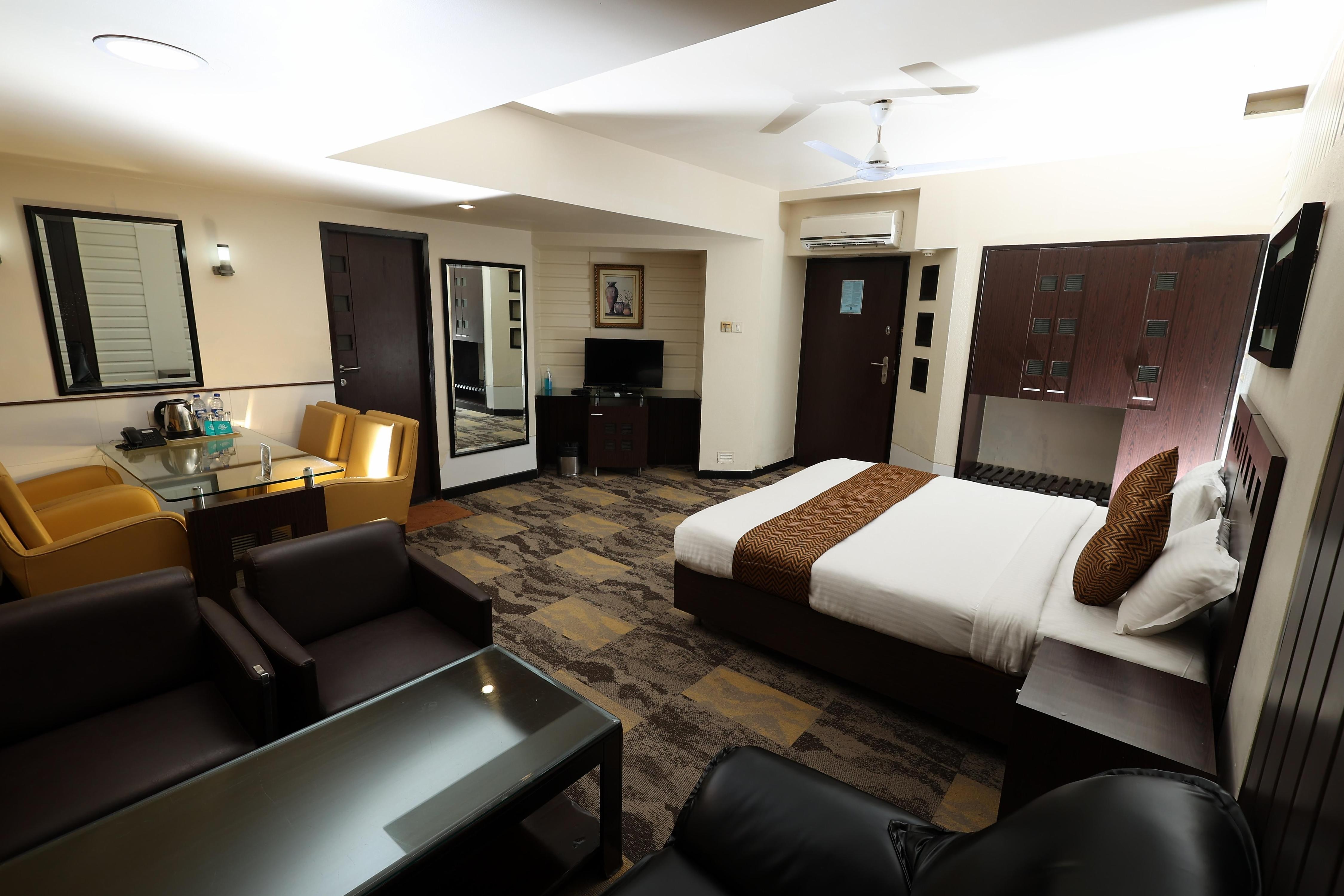 Suite Room 1
