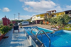 Berry Fresh Stays Mahabaleshwar With Pool, Satara