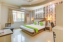 Treebo Rockwell Plaza, Delhi