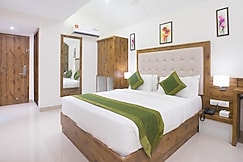 Treebo Amber International, Mumbai