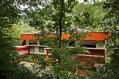 Madhuvanam Resort, Pathanapuram