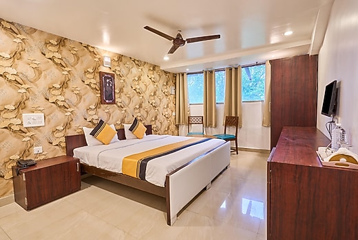Itsy Hotels Aditya