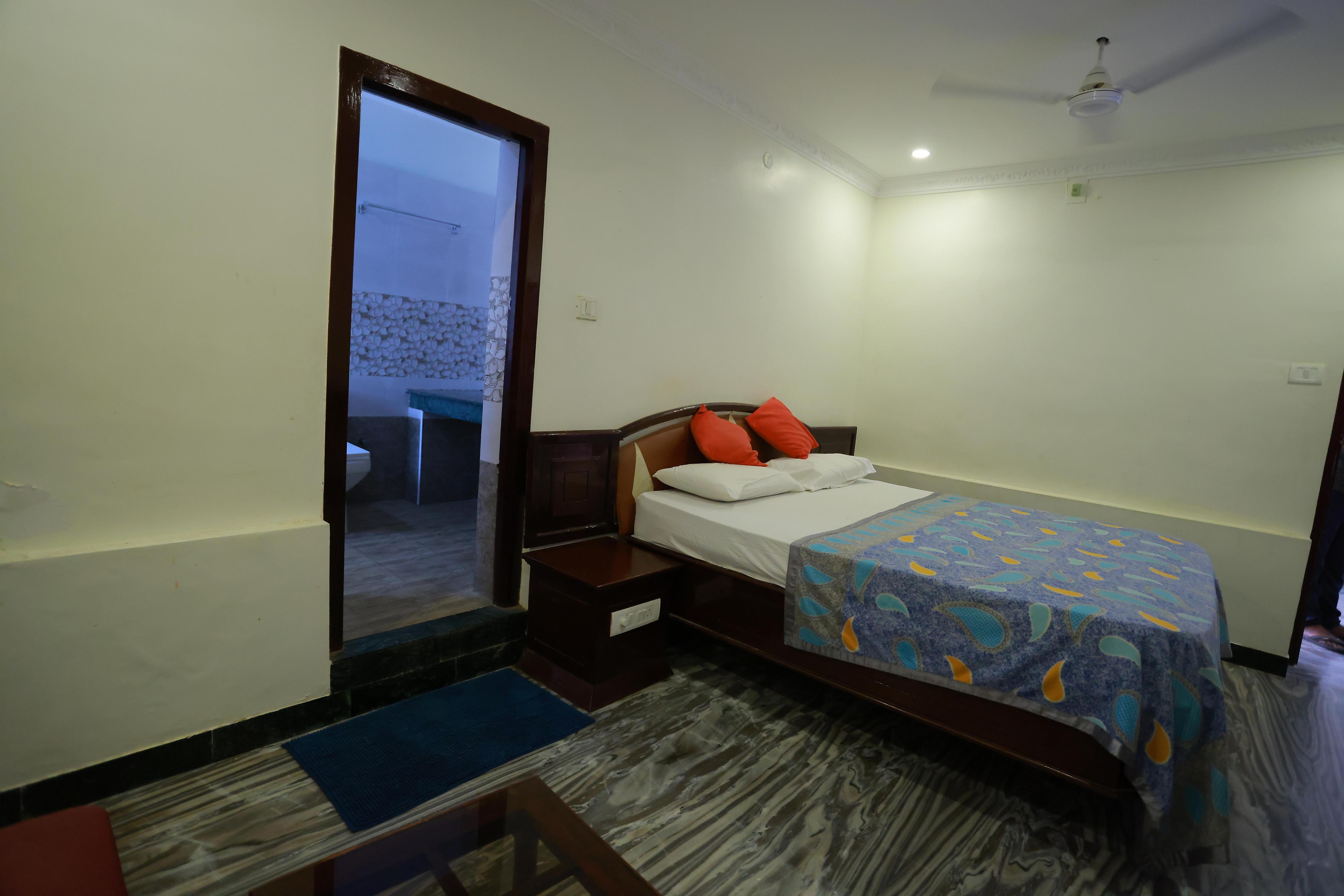 Hotel Parvathy Residency Nagercoil - Tap to explore photos