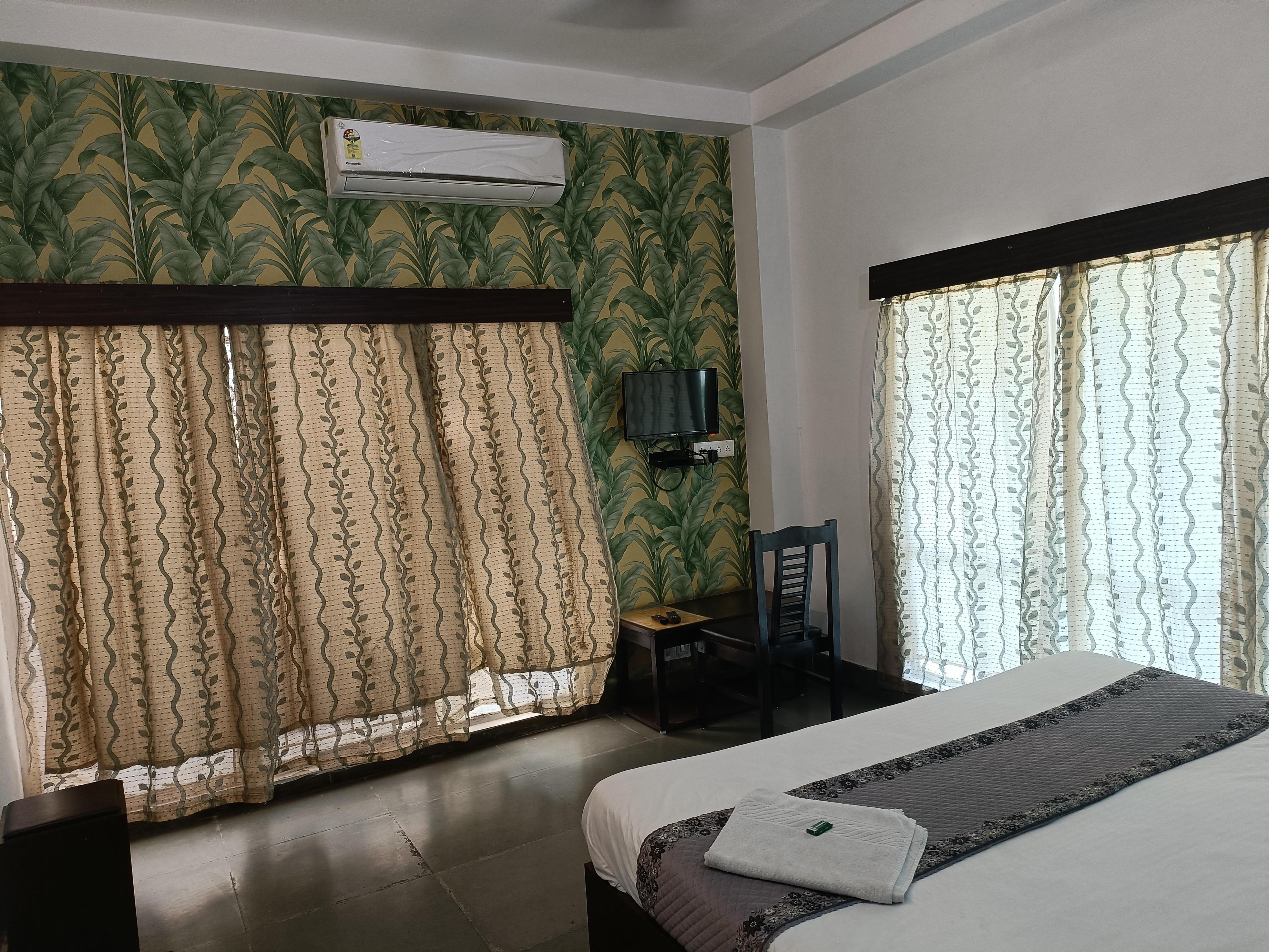 Hotel Arawali Hill Udaipur - Tap to explore photos