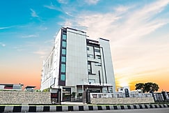 The Emerald Grand, Dehradun