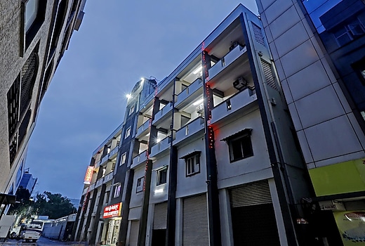 Guru Comfort, 100 m from Apollo Hospital