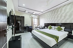 Treebo Greenwood Premier Suites, Old Airport Road, Bangalore