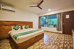 Treebo Lands End Beach Resort - 100M From Morjim Beach, Goa