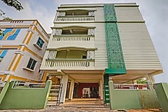 Treebo The Bollywood, Bhubaneshwar