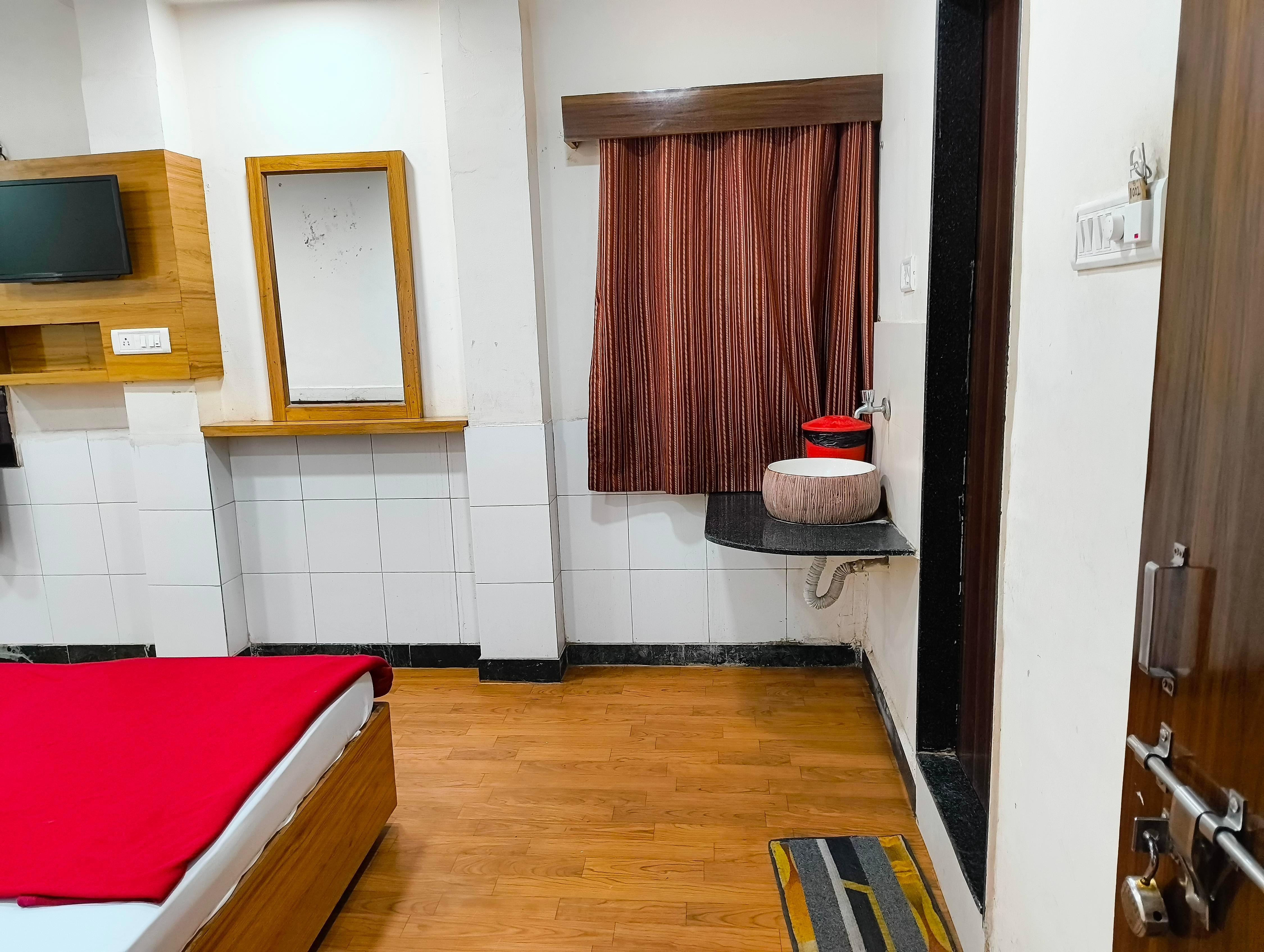 Hotel Sai Ashish 4