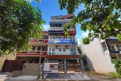 FabHotel Star Corporate Suite, Gurgaon