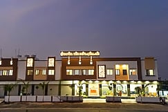 HOTEL THE DEVRAJ PALACE, Bhuj