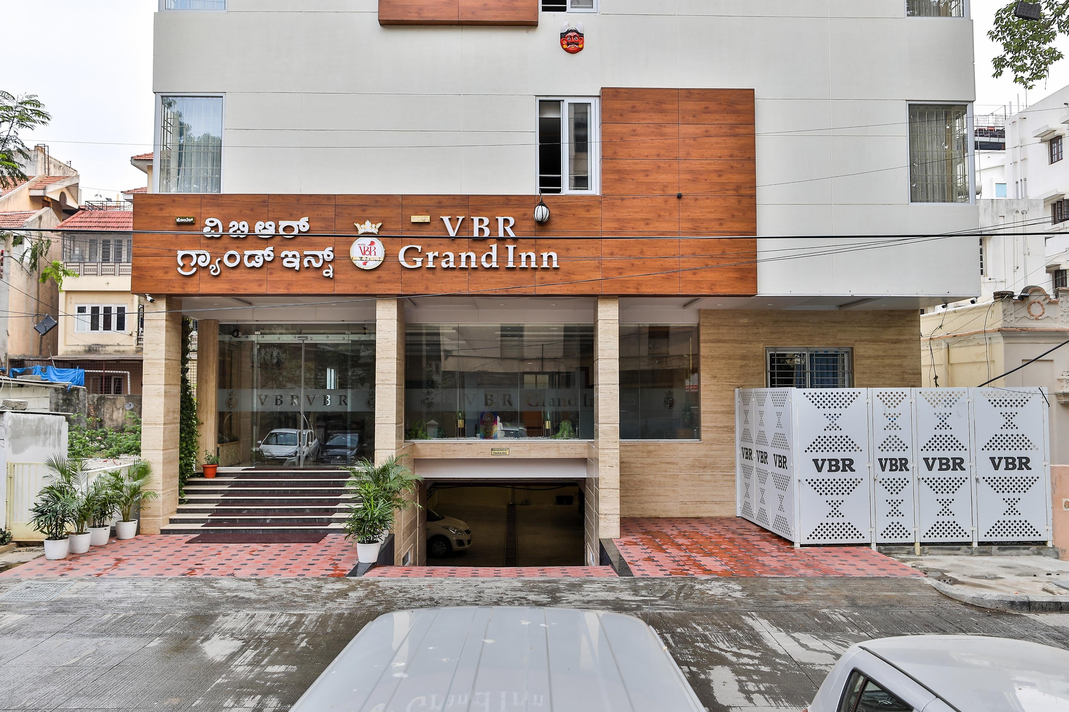 Hotel VBR Grand Inn 𝗕𝗢𝗢𝗞 Bangalore Hotel