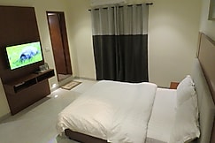 JFN COMFORT HOTEL, Gummidipundi