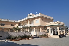 Oasis Resort Pilani, Churu