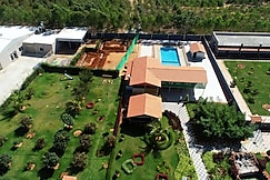 S K International Innn, Kolar