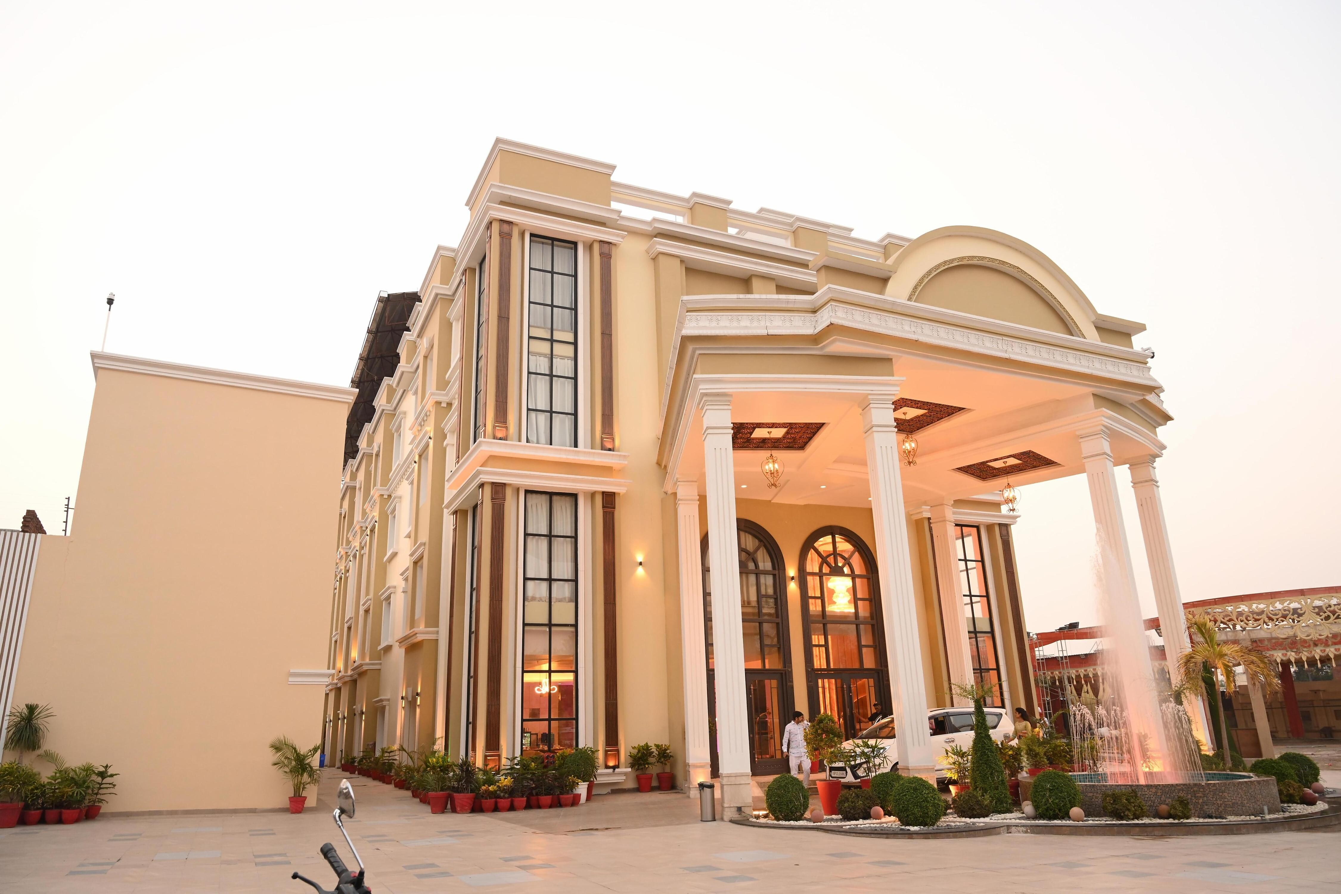 Amenities of Hotel Krinoscco, Ayodhya