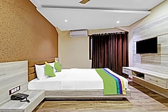 Treebo Apollo, Guwahati