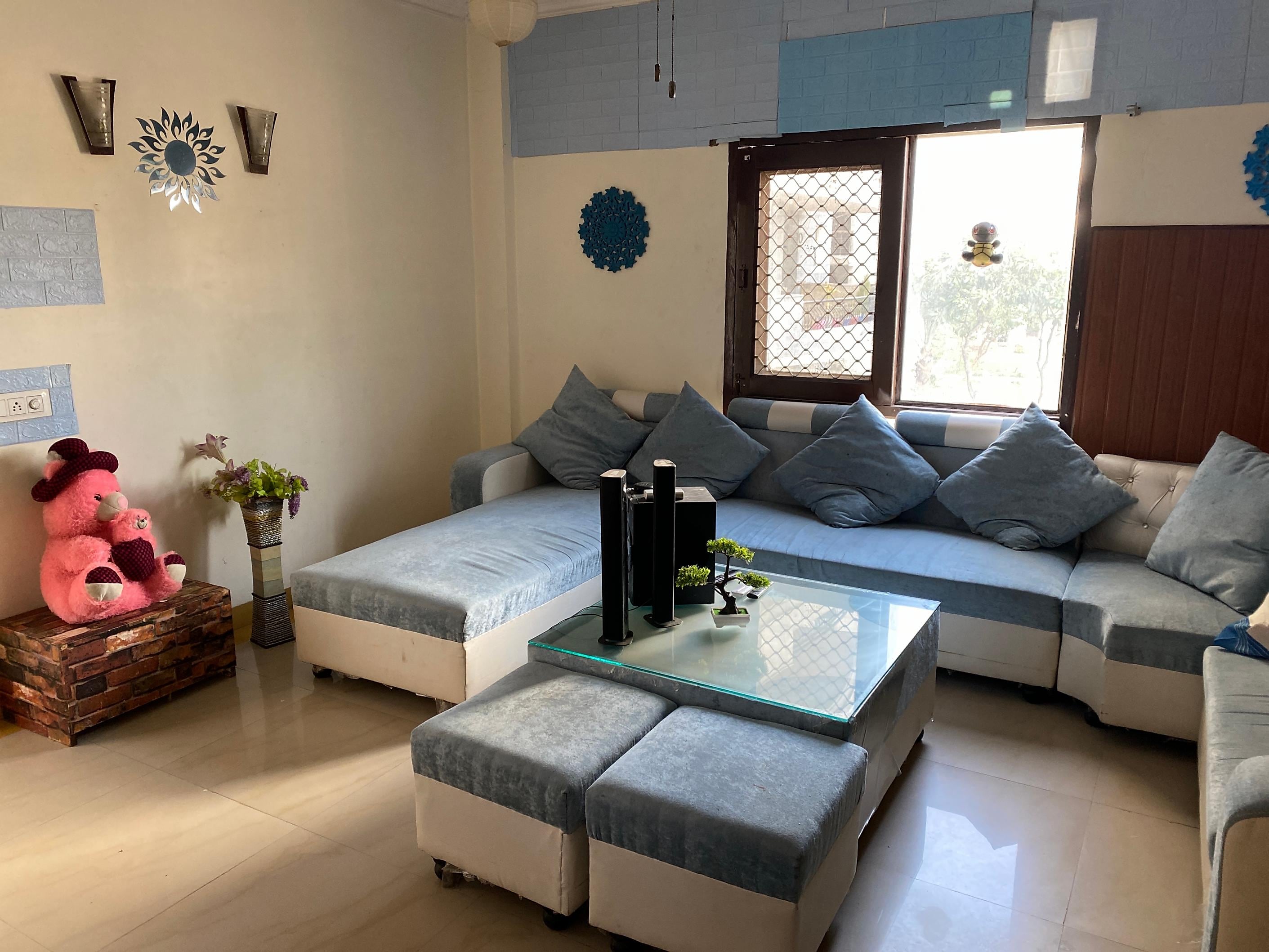 Lavish independent 3bhk apartment - Tap to explore photos