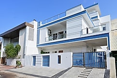 The Autumn Leaves Bhopal, Bhopal