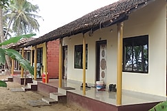 Bhagwan Cafe and Guest house