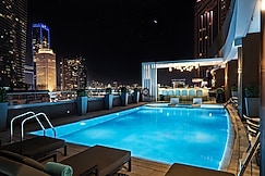 Courtyard by Marriott World Trade Centre, Dubai, دبى