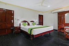 Itsy Hotels The Waters Edge Beach Resort, Thiruvananthapuram