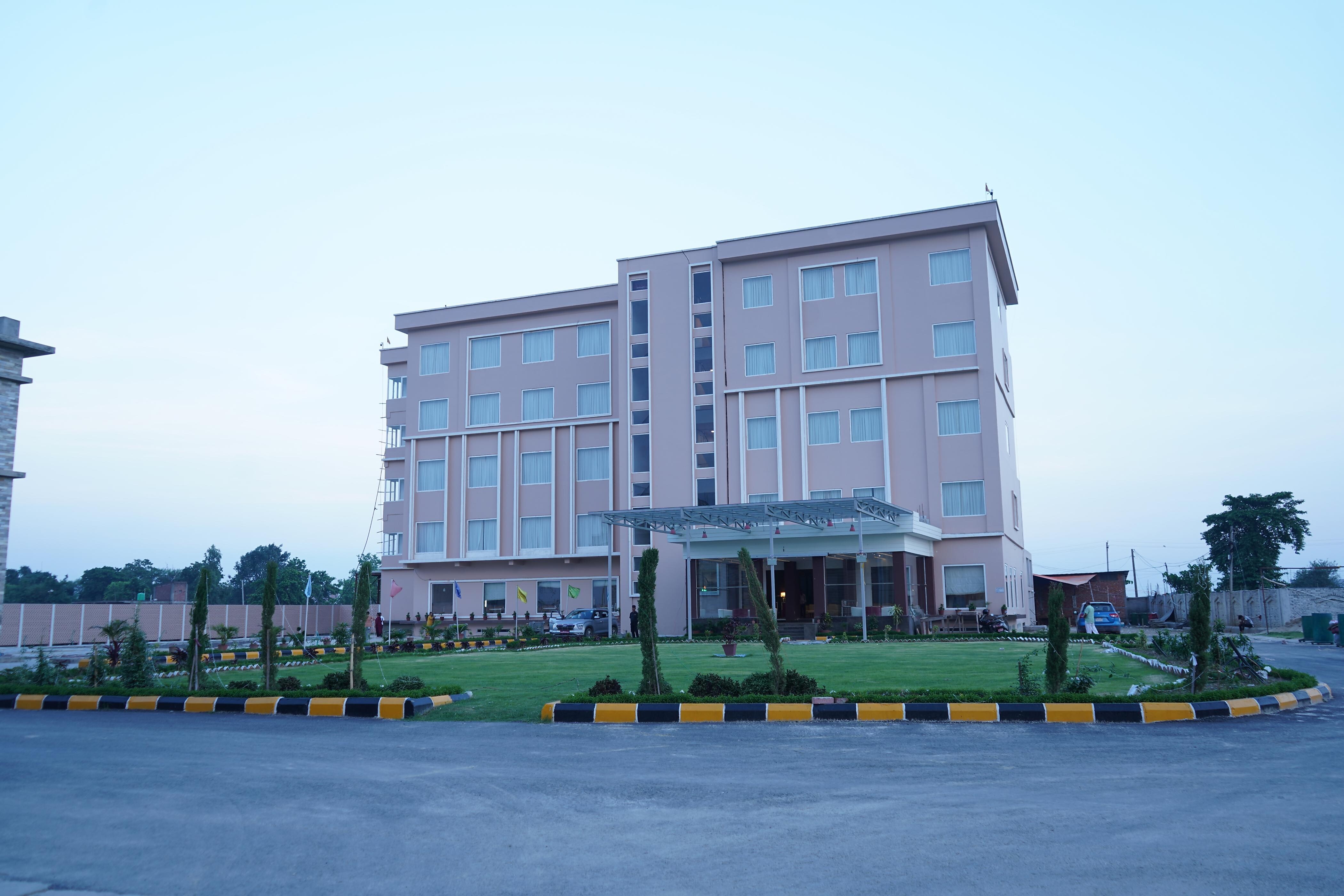 Clarks Resort Birgunj 𝗕𝗢𝗢𝗞 Narayani Resort 𝘄𝗶𝘁𝗵 𝗙𝗥𝗘𝗘 𝗖𝗮𝗻𝗰𝗲𝗹𝗹𝗮𝘁𝗶𝗼𝗻