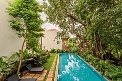 HideAway, Parra STU, Goa