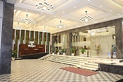 THE PARKQUEEN, Rohtak
