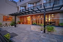 Aabas Pokhara by Barahi Hospitality