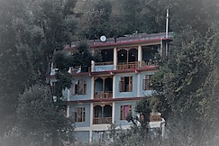 Mozo Inn and Cafe Jibhi, Sainj