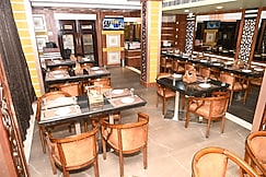 Aadrika Residency & Tandoor N Curry, Varanasi