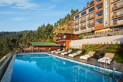 juSTa Cliffend Resort & Spa Mashobra Shimla, Kufri
