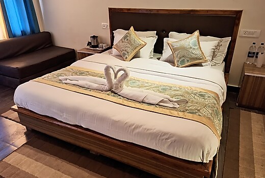 Naina Bird Resort Pangot