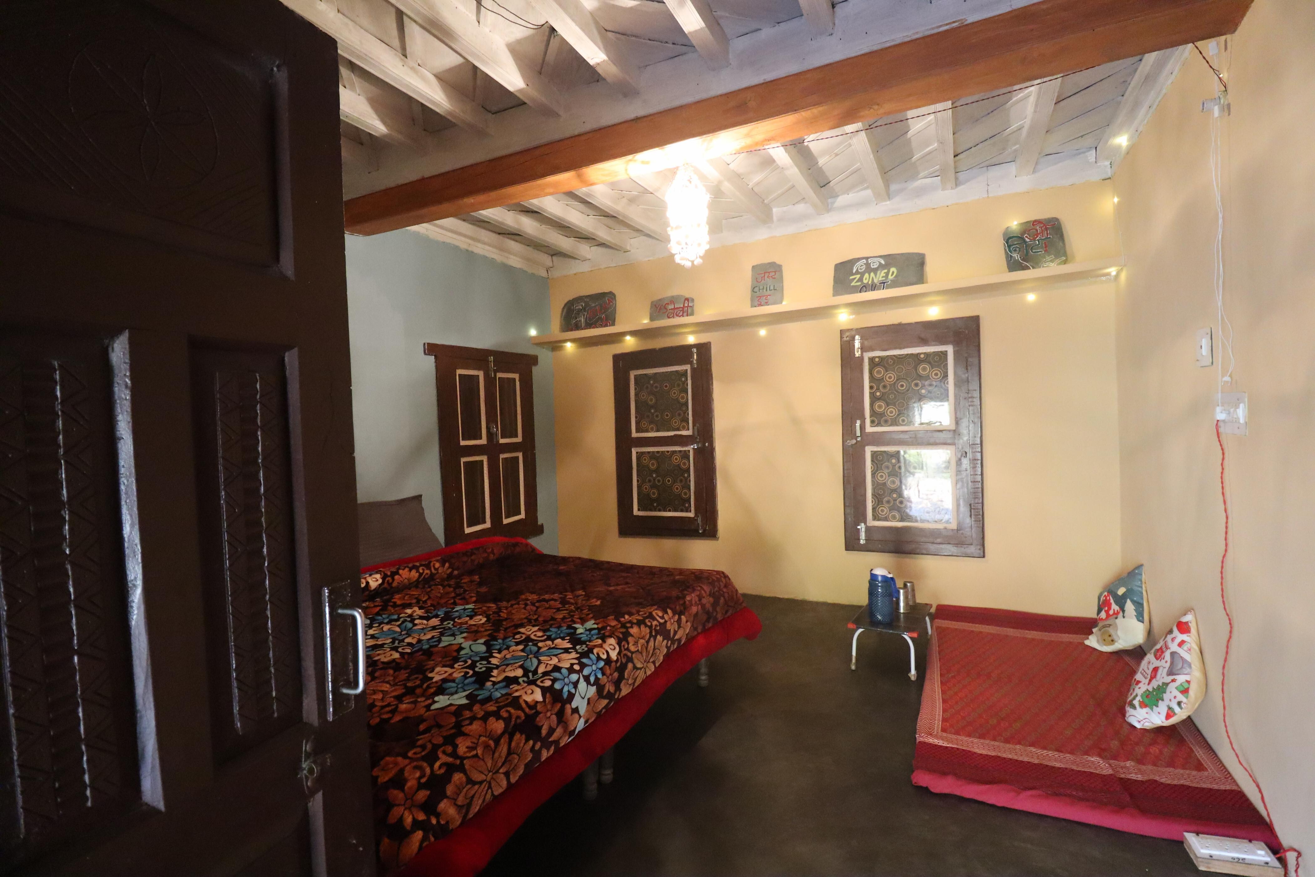 Aashiyana Hostel - Tap to explore photos
