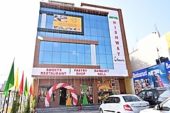 Hotel Highway Chasers, Yamunanagar