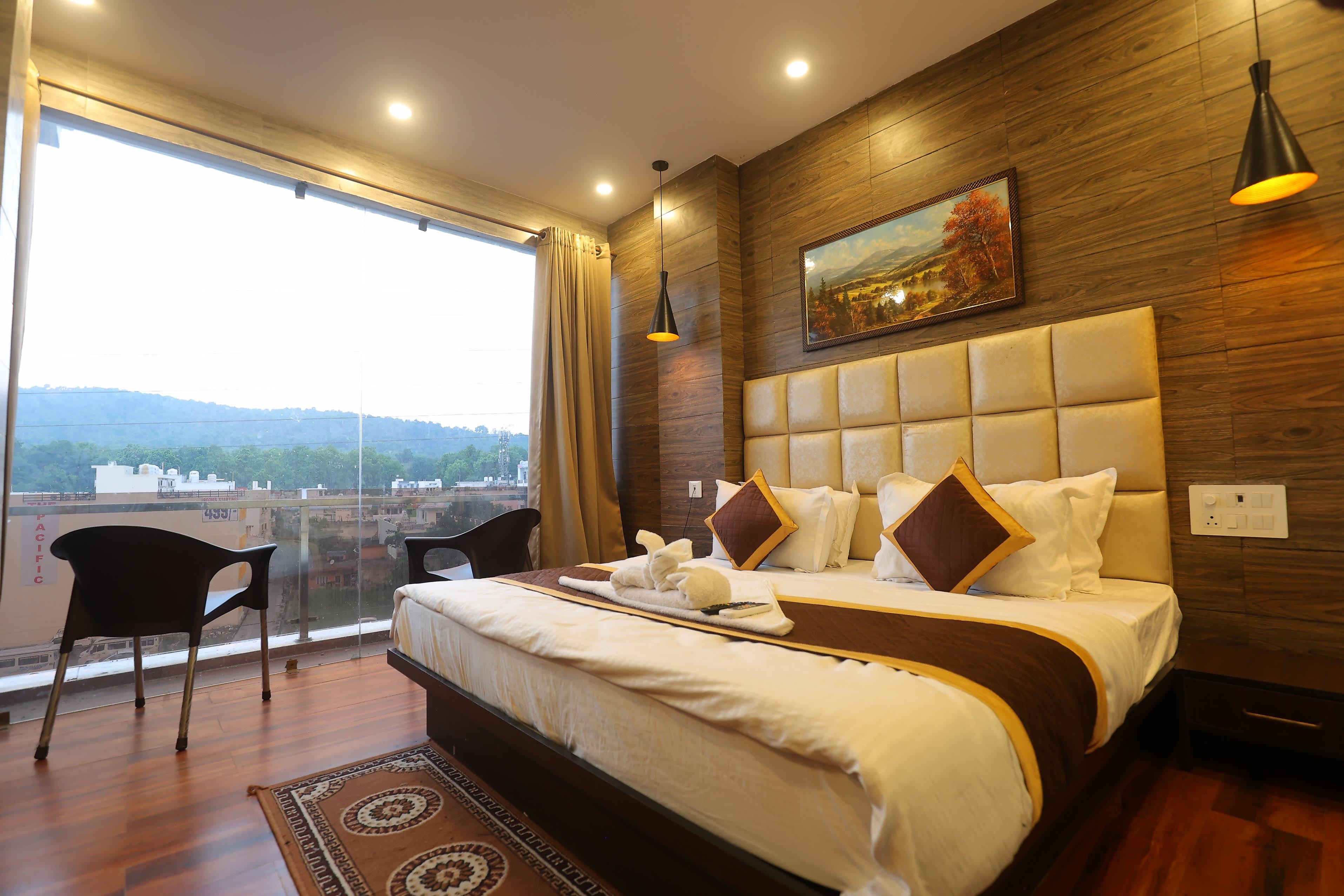 Oaktel Hotel Siya Ram - Tap to explore photos