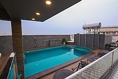 Eden Roc, Pondicherry