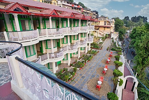 Hotel Elphinstone@Mall Road