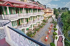 Hotel Elphinstone@Mall Road, Nainital