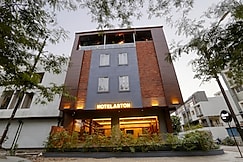 Hotel Aston, Indore