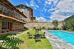 Shirar Resort and Spa (A Truly Riverside Resort)