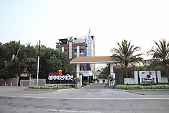 Hotel Ajinkyatara, Akkalkot