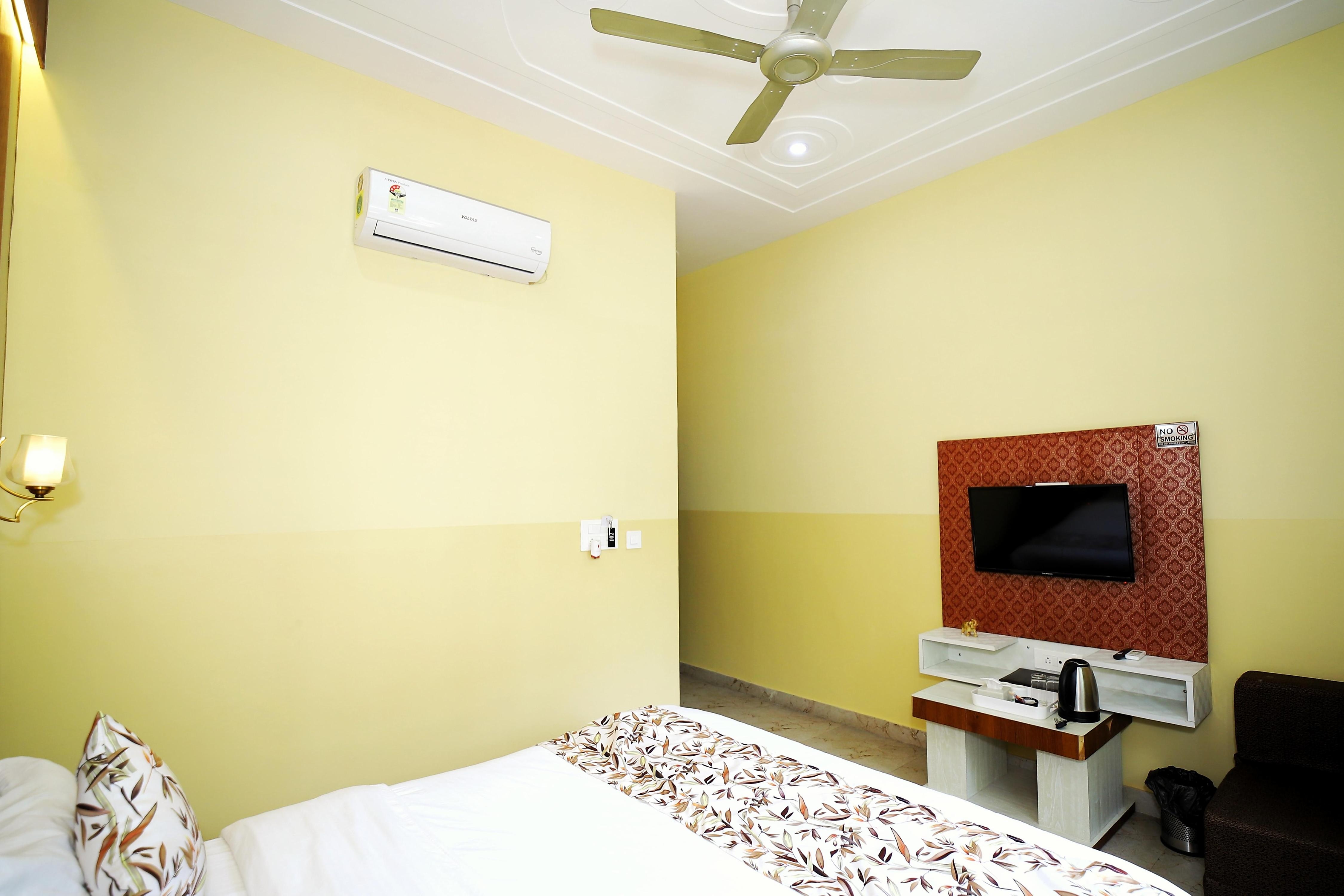 The Orchid Retreat - A boutique homestay near Taj Mahal - Tap to explore photos