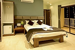 Hotel Limelight, Kudal