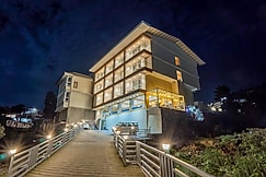 XYST Notting Hill the Mall Mussoorie